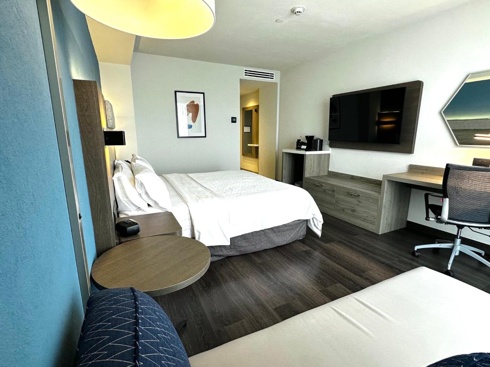 Holiday Inn Express Guadalajara Expo By Ihg Сапопан Экстерьер фото